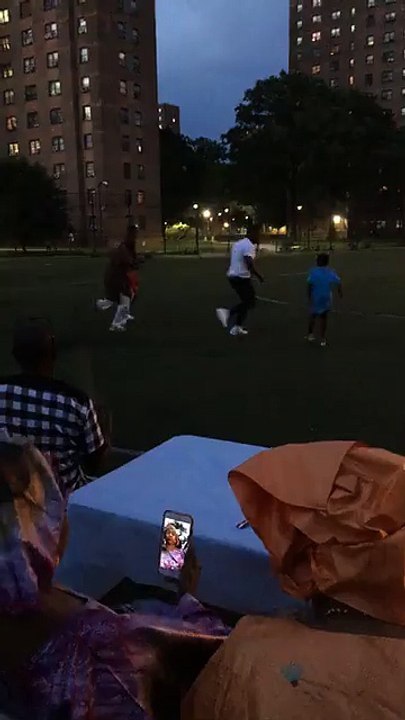 Journée Culturelle Sénégalaise à New York organisée par Mbed-Mi Entertainment avec le combat de lutte entre Dieuf Dieul et Boy Djinné