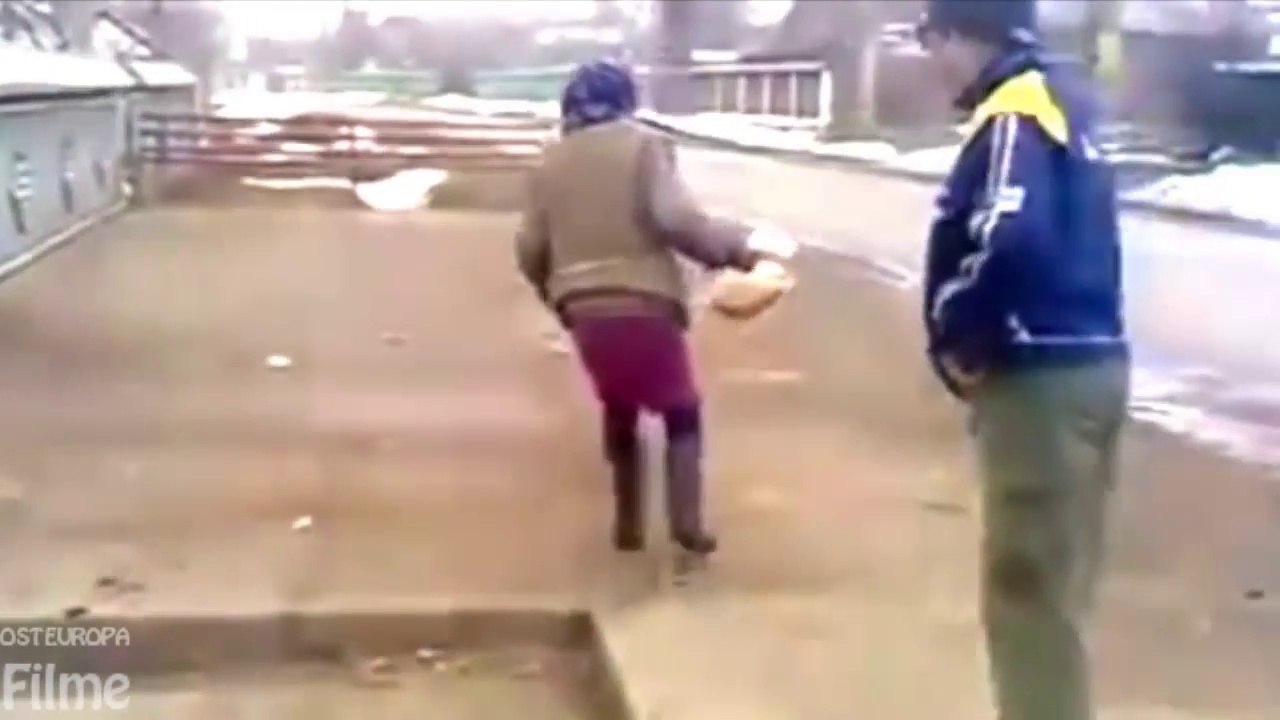 Betrunkene alte Frau - video Dailymotion