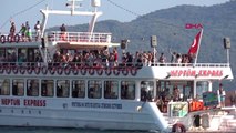 Muğla Marmaris'te Tatilciler Tekne Turlarıyla Eğlendi Hd