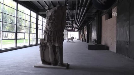 Yüzlerce Yıllık Mozaikler "Asırlık Fabrikada"