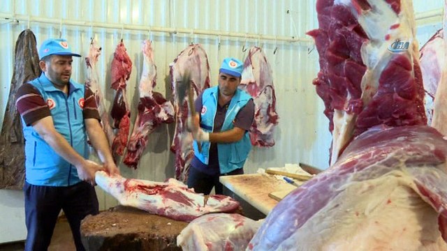 - Diyanet İşleri Başkanlığı Ve Diyanet Vakfı Azerbaycan’da Kurban Kesti