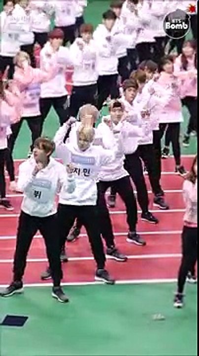 [BANGTAN BOMB] Funny Dance time @ ISAC 2017 - BTS (방탄소년단)