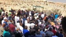 تشييع جنازة ياسر المصري وسط المئات من محبيه: لقطات مؤثرة من مراسم دفنه