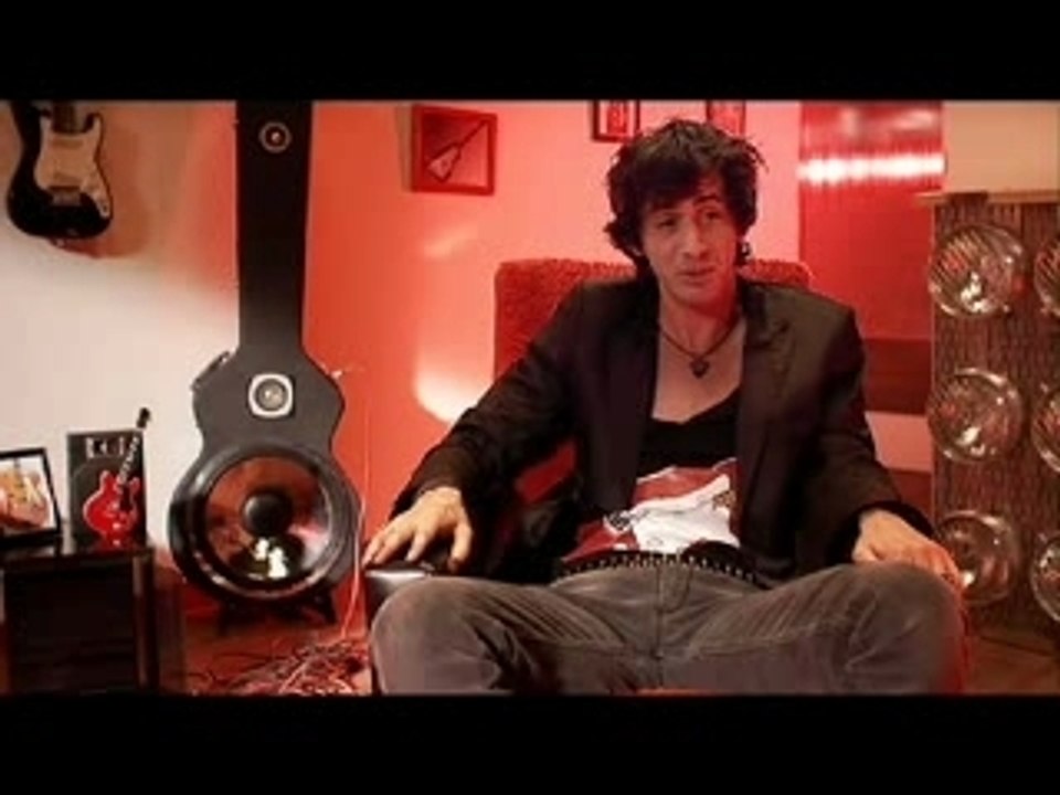 PUB VIRGIN RADIO (air guitar) part 2