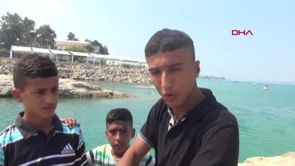 Adana Gölde Boğulan Gence Aldırış Etmeden Yüzüp Poz Verdiler Hd