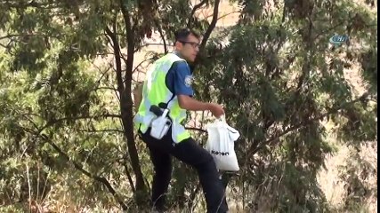 Kontrolden Çıkan Otomobil Park Halindeki Araca Çarptı: 10 Yaralı