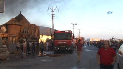 Скачать видео: Konya Büyükşehir Belediye Başkanı Uğur İbrahim Altay Yangınla İlgili Açıklamalarda Bulundu