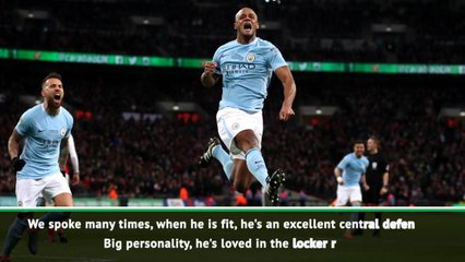 Descargar video: Guardiola congratulates 'excellent' Kompany on 10 years at Man City