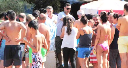 Hayırsever İşadamı Lüks Yatı ile Geldi, Halka Lahmacun Dağıtıp Gitti