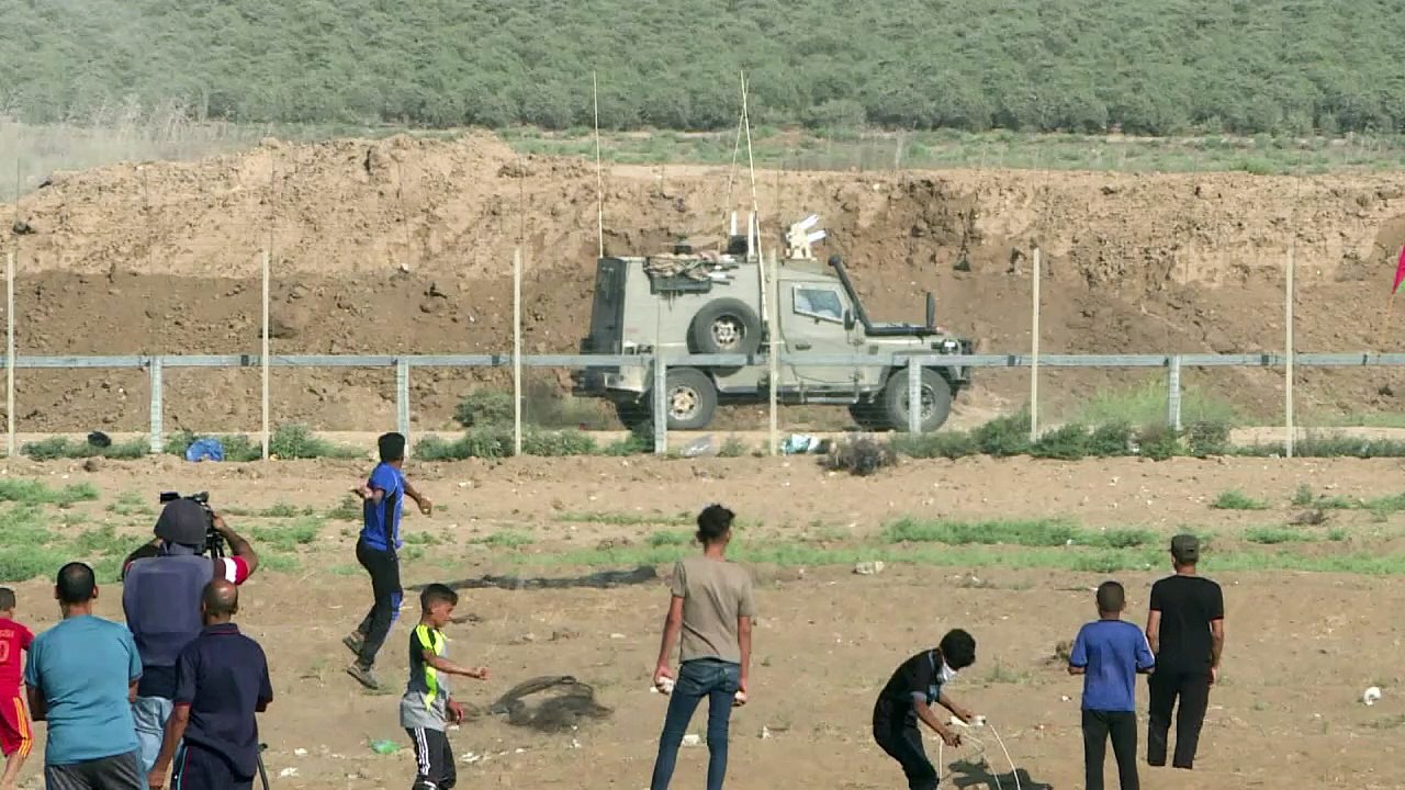 اصابة نحو 190 فلسطينيا بنيران الجيش الاسرائيلي قرب حدود قطاع غزة