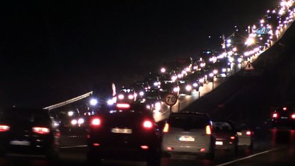 Bursa'da bayram tatili trafiği, kilometrelerce kuyruk oluştu