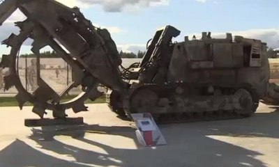 Suriye’de ele geçirilen silahlar Rusya’da sergilendi