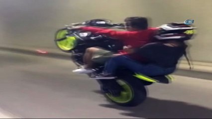 Avrasya Tüneli’nde sevgilisiyle tek teker giden maganda kamerada