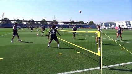 Marcelo se marca una chilena en pleno entrenamiento