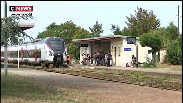 Des usagers SNCF mobilisés contre la fermeture des guichets - 25/08/2018