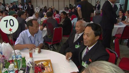 이산가족 상봉 이틀째...개별상봉 / YTN