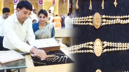 PM Modi, CM Yogi engraving unique Gold Rakhis sells in Surat Jewellery Store