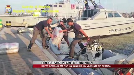 Download Video: Kapet 535 kg drogë në Brindisi, pranga dy shqiptarëve - News, Lajme - Vizion Plus