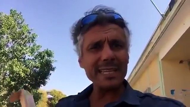 rachid nekkaz Bombarder le gouvernement et les autorités locales