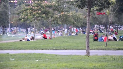 İstanbul Avcılar Sahilinin Kirletilmesine Çevrecilerden Tepki