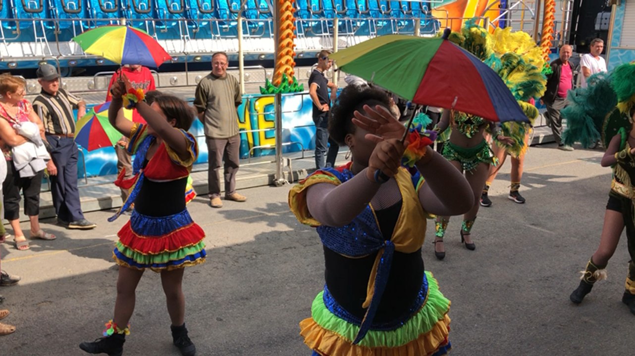 Danse brésilienne à la fête de la Saint Fiacre de Château-Gontier