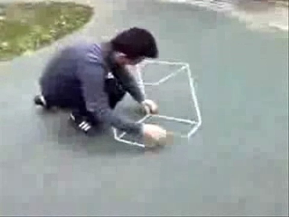 Amazing Cube Street Magic