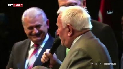 Rizeli atma türkücü Ahmet Çakar trafik kazasında hayatını kaybetti