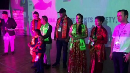 एल्बम बिमोचन गर्दै टंक अशोक ए आर डिजे रुपक अबुदाबी को कार्यक्रम मा First Part live concert ABUDABI