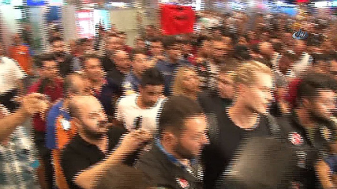 Loris Karius, Beşiktaş için İstanbul’da