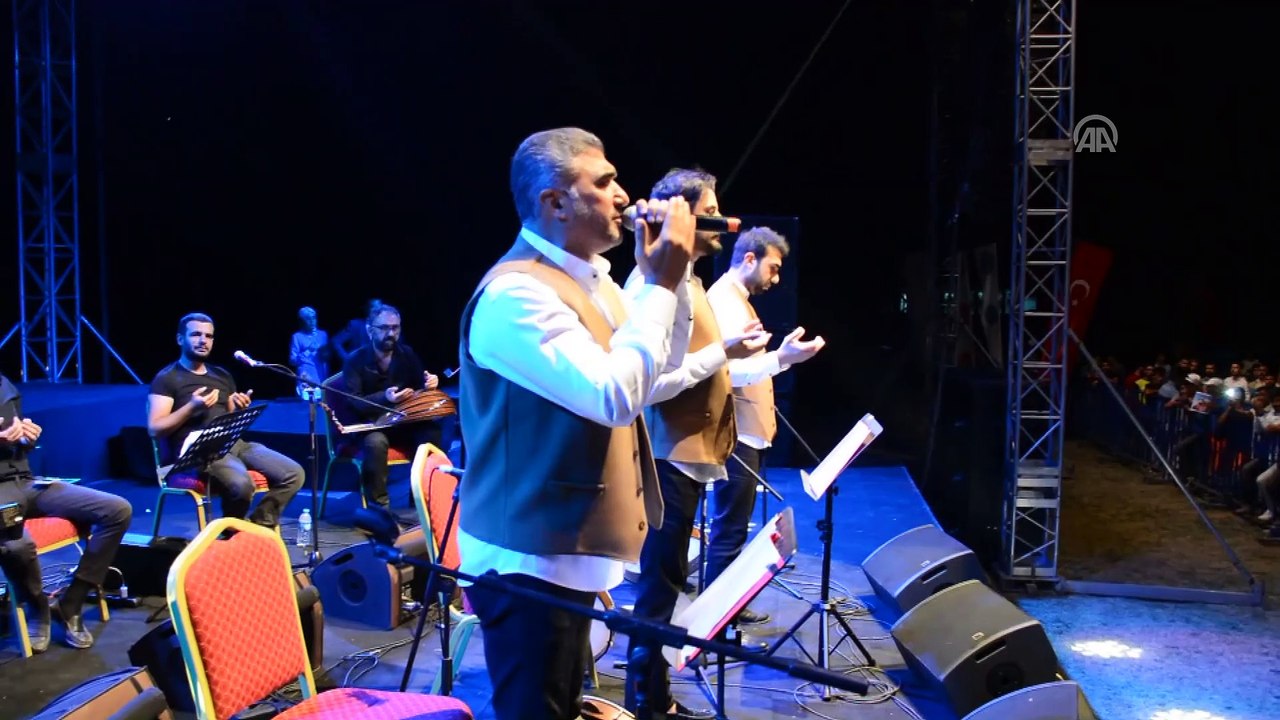 Grup Tillo, Muş'ta konser verdi