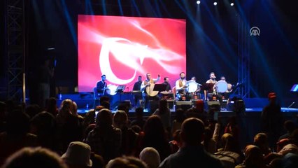 Grup Tillo, Muş'ta Konser Verdi