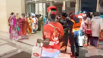 Entrée Anniversaire Fatou Guewel Gr Tehatre