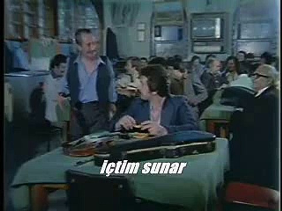 Orhan GENCEBAY Bir Görüşte Aşık Oldum