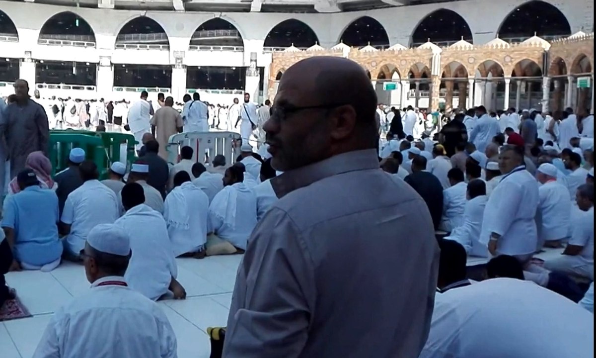 Jemaah Haji Lakukan Shalat Jenazah di Masjidil Haram