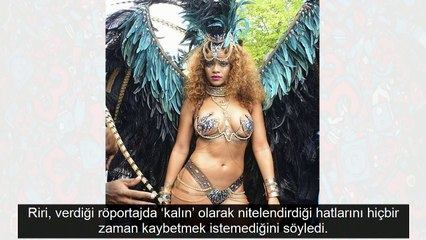 Rihanna'dan iç çamaşırı defilesi