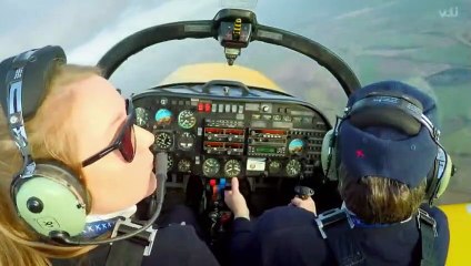 Easyjet Inside the Cockpit S01  E02 E 2 - Part 02
