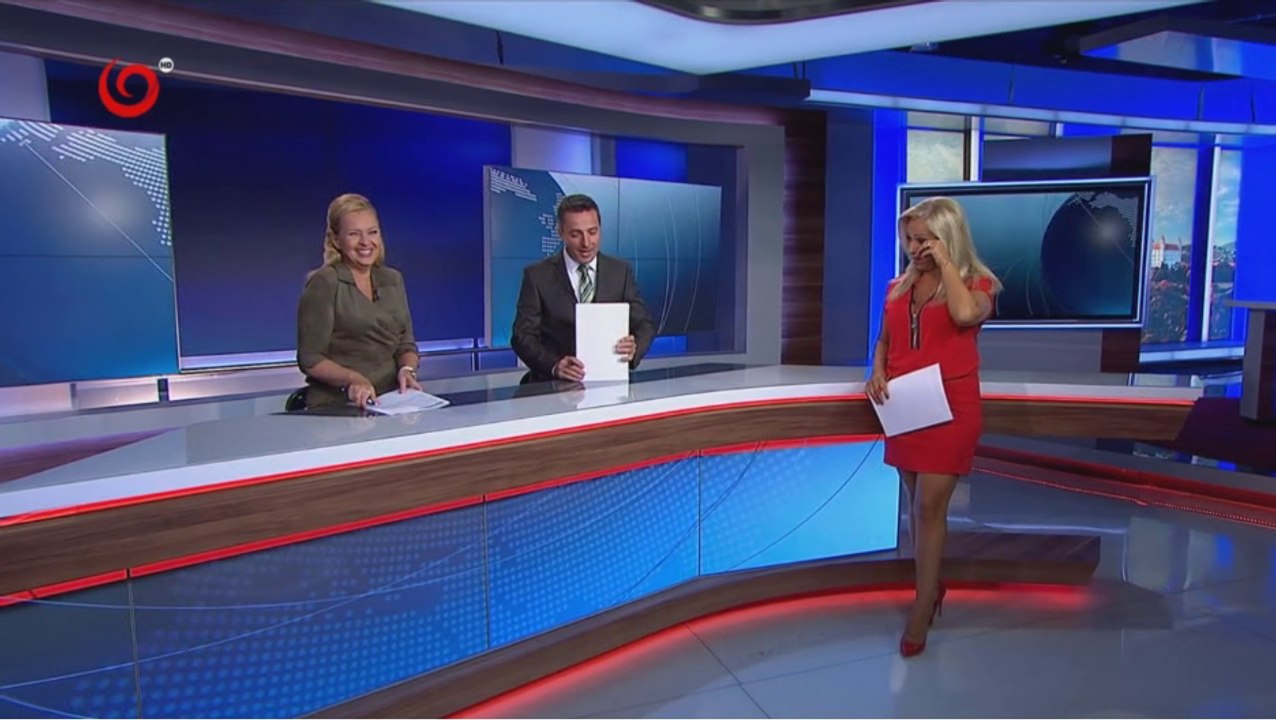Adriana Kmotríková sa v Novinách Joj počas reportáže rozosmiala