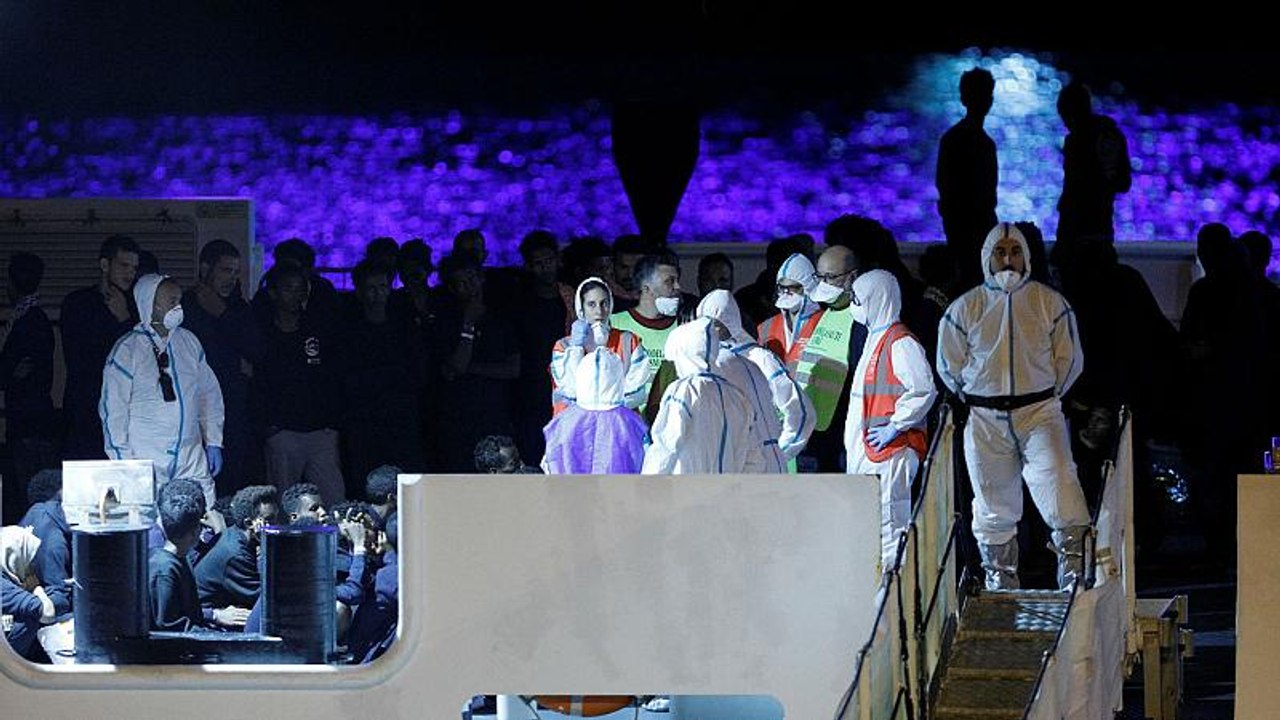 Diciotti: Alle Migranten von Bord, Ermittlungen gegen Salvini