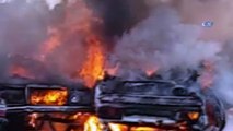 Hurda araç deposunda çıkan yangında hurda araçlar yandı