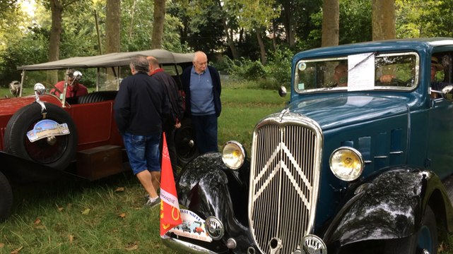 Plus de 100 voitures anciennes exposées