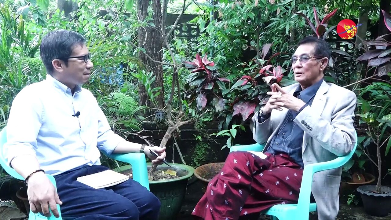 ေမာင္စိန္ဝင္း (ပုတီးကုန္း) ႏွင့္ အတူ ေသာကေျခရာကုိ ရွာေဖြျခင္း (႐ုုပ္/သံ)ဧရာဝတီ၊ ၾသဂုုတ္ ၂၅၊ ၂၀၁၈၁၉၉၀ ခုႏွစ္ တ၀ုိက္က လူငယ္ေတြအေပၚ ကဗ်ာ၊ စာေပနဲ႔ လႊမ္းမုိးမႈ ရ
