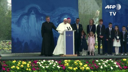 Papa implora el “perdón” de Dios por víctimas de abusos