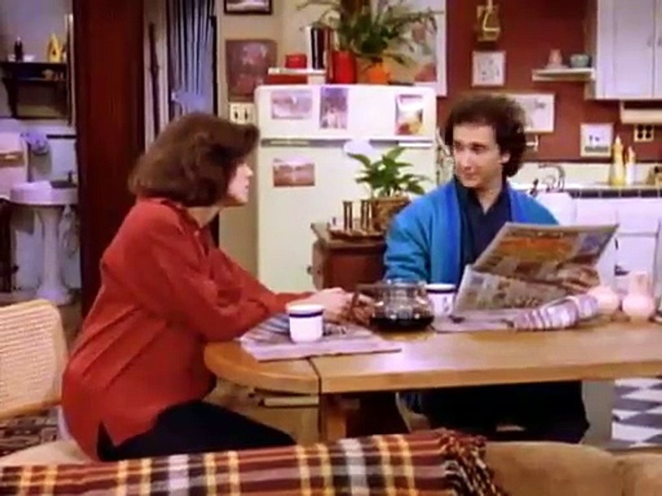 Perfect Strangers - S2 E22 Hello Elaine