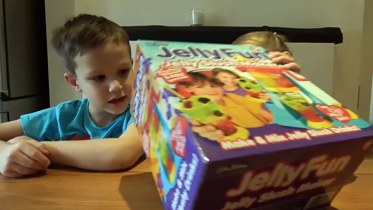 Желейный коктейль Червячки из желе делаем на установке Jelly Fun Maker Макс дела