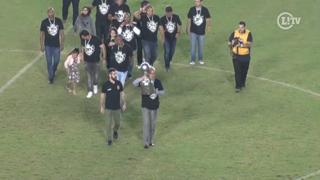 Ex-jogadores do Vasco são homenageados pelos 20 anos da conquista da Libertadores