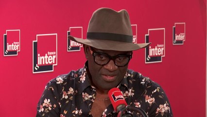 Alain Mabanckou : "En Afrique on a l'art de réinventer l'information internationale pour couver l'information nationale"