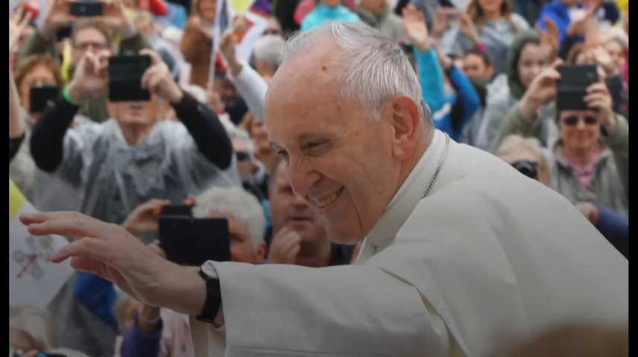 Le pape recommande la psychiatrie pour l’homose...