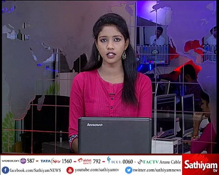 மும்பையில், ஓடும் ரயிலில் இருந்து குதித்த திருடனை மாணவி ஒருவர் பிடிக்க முயன்ற காட்சி