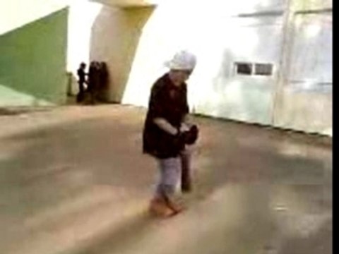 Krump de lil danger boy au bahu