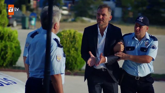 Kızlar için nezarethaneye düşen erkekler! - Kırgın Çiçekler 51.Bölüm